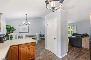 3166 Vermont St NW, North Canton, OH 44720 - Photo 18