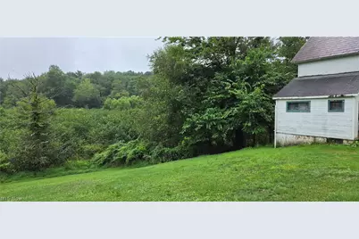 6448 Lindentree Road NE, Mineral City, OH 44656 - Photo 2