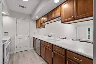 312 Lisa Ann Dr, Huron, OH 44839 - Photo 8