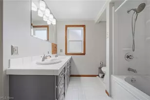 202 Hawk Ave, Akron, OH 44312 - Photo 16