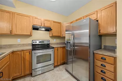3656 Morningside Way #205, Lorain, OH 44053 - Photo 6