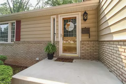 452 Rockland Drive, Boardman, OH 44512 - Photo 2