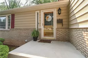 452 Rockland Dr, Boardman, OH 44512 - Photo 2