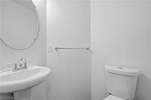 36035 Harbor Dr, North Ridgeville, OH 44039 - Photo 8