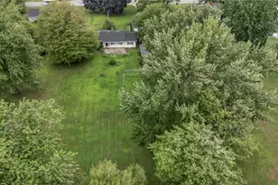 7386 Lake Rd, Madison, OH 44057 - Photo 4