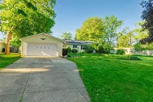7386 Lake Rd, Madison, OH 44057 - Photo 2