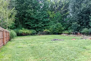 545 Oakridge Dr, Youngstown, OH 44512 - Photo 24