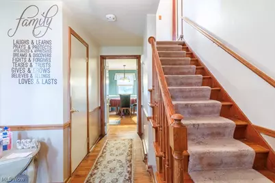 545 Oakridge Drive, Youngstown, OH 44512 - Photo 2