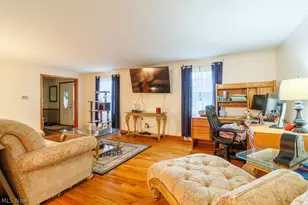 545 Oakridge Dr, Youngstown, OH 44512 - Photo 8