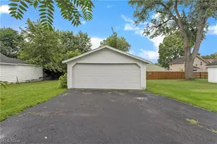 486 7th St, Struthers, OH 44471 - Photo 18