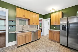 425 West Ave, Elyria, OH 44035 - Photo 12