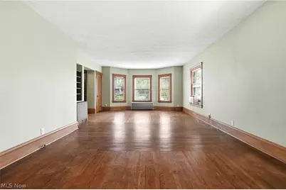 425 West Avenue, Elyria, OH 44035 - Photo 8