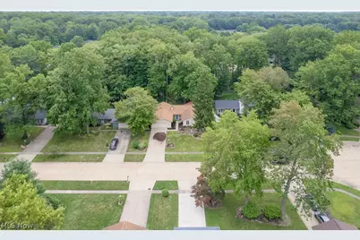 5901 Hawthorne Hollow, North Ridgeville, OH 44039 - Photo 24