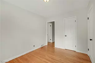 2381 Chatham Rd, Akron, OH 44313 - Photo 16