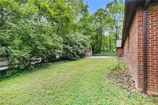 2381 Chatham Rd, Akron, OH 44313 - Photo 32
