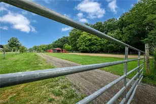 1089 Center Rd, Clinton, OH 44216 - Photo 14