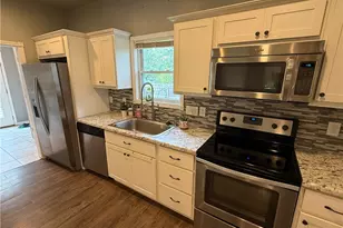 631 Mill Ave, Amherst, OH 44001 - Photo 8