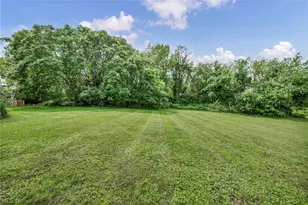 1167 Goodyear Park Blvd, Mogadore, OH 44260 - Photo 14