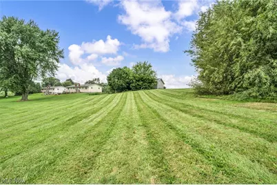 1692 Swartz Road, Mogadore, OH 44260 - Photo 16