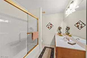 9240 Chamberlin Rd, Twinsburg, OH 44087 - Photo 36