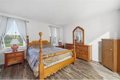 2664 Himelrigh Boulevard, Barberton, OH 44203 - Photo 12