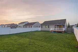 2664 Himelrigh Blvd, Barberton, OH 44203 - Photo 30