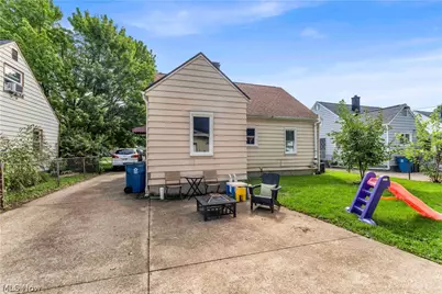 926 Warwick Drive, Sheffield Lake, OH 44054 - Photo 18
