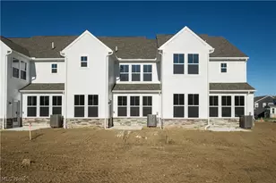 940-1 Memory Ln, Aurora, OH 44202 - Photo 4