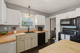 1605 Warren Rd, Oakwood, OH 44107 - Photo 16