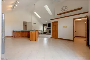 3371 Sherbrook Dr, Uniontown, OH 44685 - Photo 12