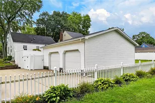 2196 Renwick Dr, Poland, OH 44514 - Photo 4
