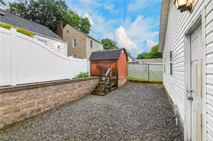 2196 Renwick Dr, Poland, OH 44514 - Photo 34