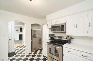 156 Melbourne Ave, Akron, OH 44313 - Photo 8