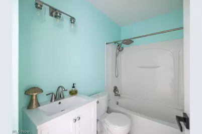 2445 Olentangy Drive, Akron, OH 44333 - Photo 32