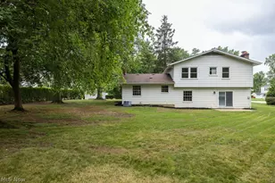 2445 Olentangy Dr, Akron, OH 44333 - Photo 40