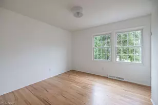 2445 Olentangy Dr, Akron, OH 44333 - Photo 30