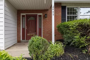 2445 Olentangy Dr, Akron, OH 44333 - Photo 2
