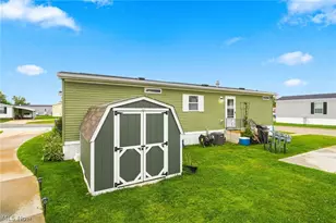 313 Eagle Cir, Elyria, OH 44035 - Photo 20