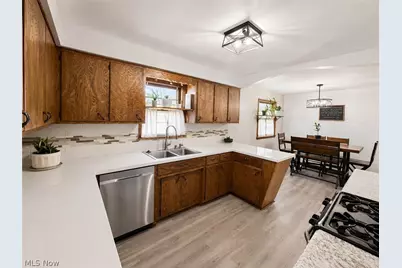 1264 Everbright Drive, Uniontown, OH 44685 - Photo 8