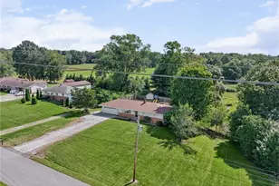 1264 Everbright Dr, Uniontown, OH 44685 - Photo 34