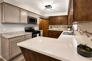 1264 Everbright Dr, Uniontown, OH 44685 - Photo 6
