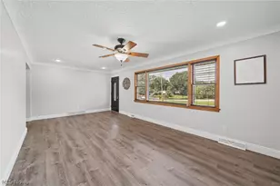 1264 Everbright Dr, Uniontown, OH 44685 - Photo 10
