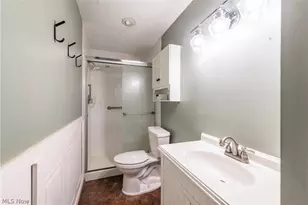 7404 Hidden Glen Dr, Amherst, OH 44001 - Photo 32