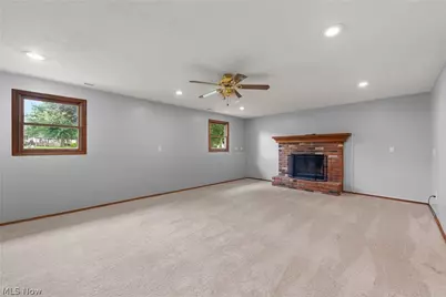 7404 Hidden Glen Drive, Amherst, OH 44001 - Photo 28