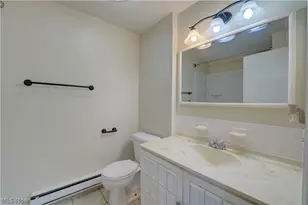 1719 Narragansett Blvd, Lorain, OH 44053 - Photo 24