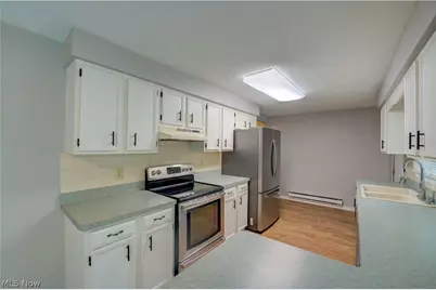 1719 Narragansett Boulevard, Lorain, OH 44053 - Photo 6