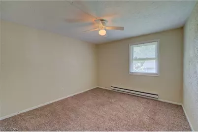1719 Narragansett Boulevard, Lorain, OH 44053 - Photo 22