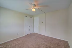 1719 Narragansett Blvd, Lorain, OH 44053 - Photo 20