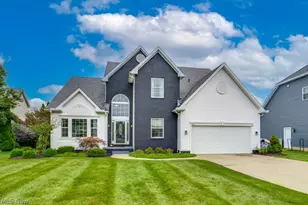 325 Fieldcrest Dr, Fairlawn, OH 44333 - Photo 1