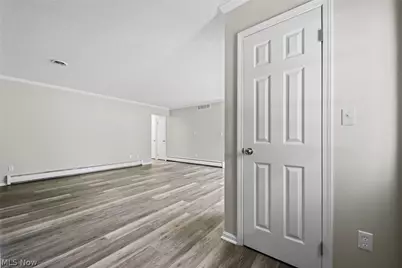 8579 Tanglewood Trail, Chagrin Falls, OH 44023 - Photo 16